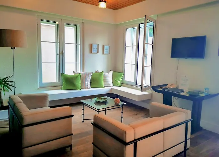 Garden's Nest - North Casa de hóspedes 3*