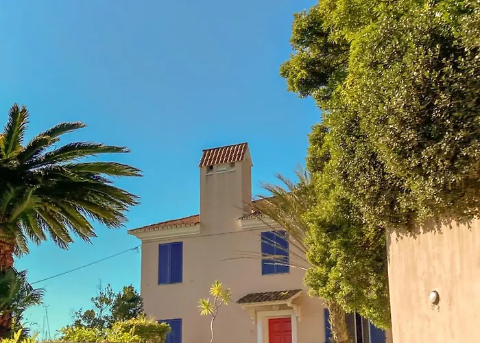 Garden's Nest - North Casa de hóspedes 3*