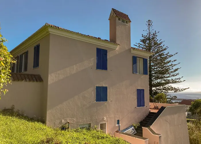 Garden's Nest - North Casa de hóspedes 3*