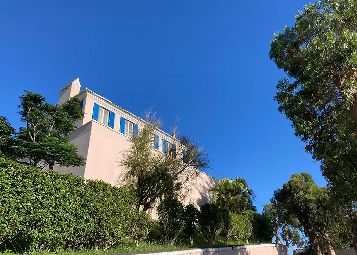 Garden's Nest - North 3*